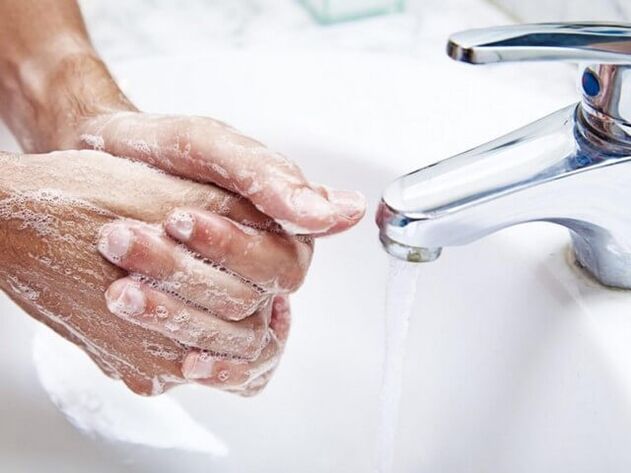 мытьё рук во время лечения глистов